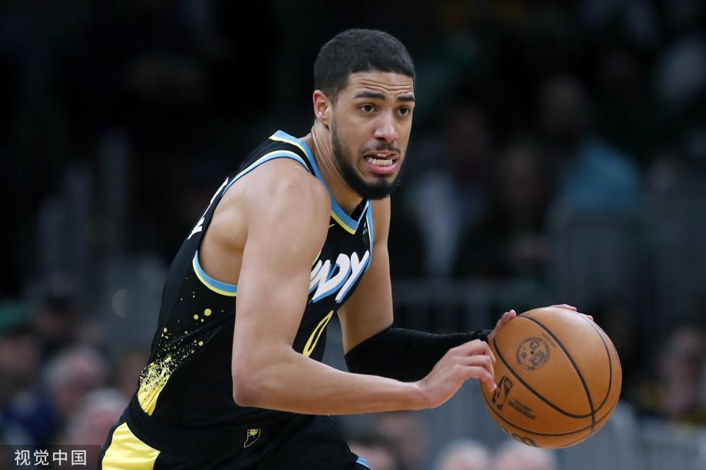 滑选手们向 滑选手们向